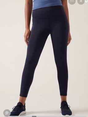 Athleta Ultimate Stash 7/8 Legging
